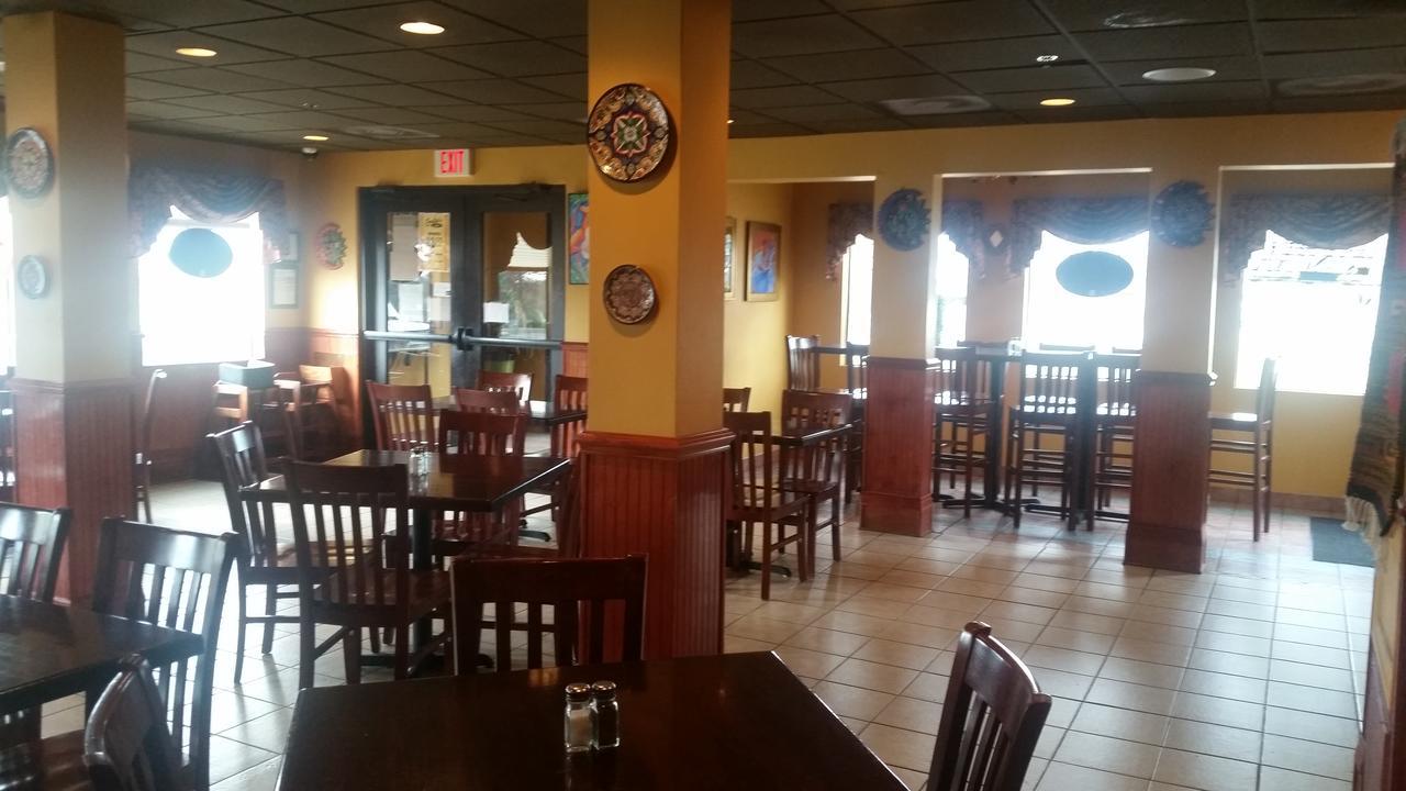 Hotel Baymont By Wyndham Grovetown