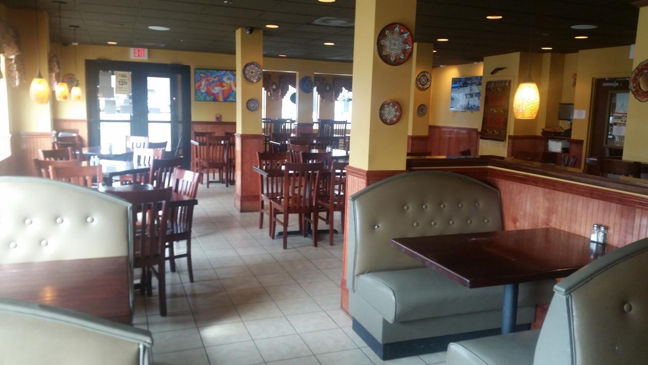 Hotel Baymont By Wyndham Grovetown 2*