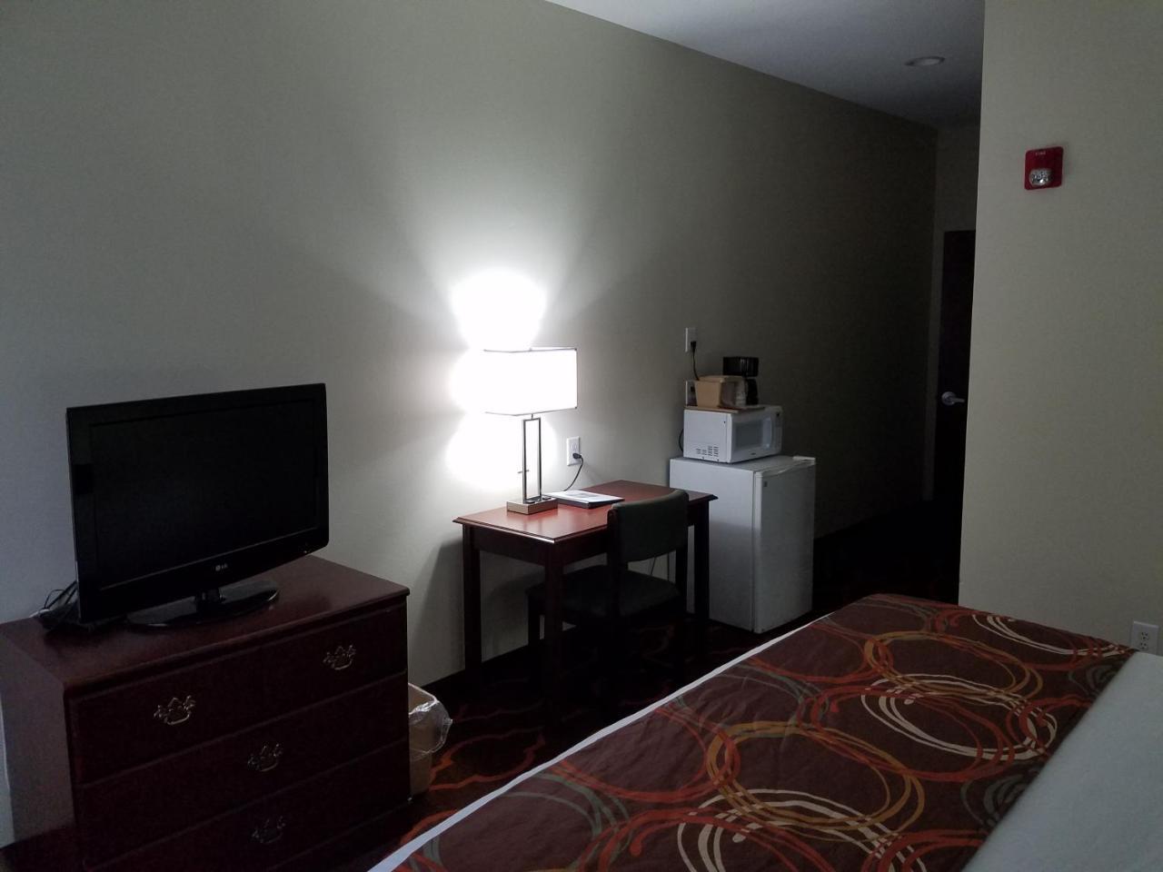 Hotel Baymont By Wyndham Grovetown