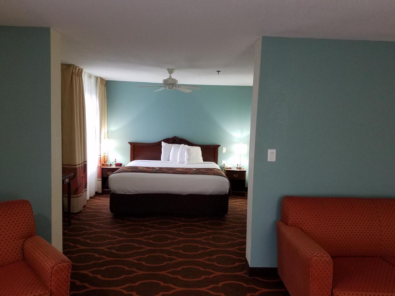 Baymont By Wyndham Grovetown Hotel