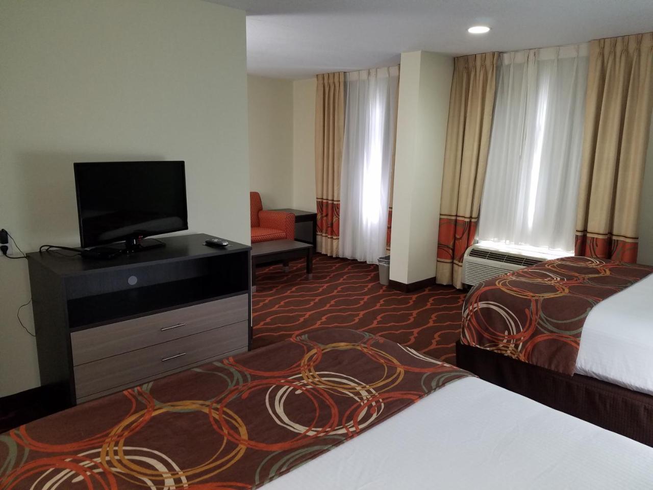 Baymont By Wyndham Grovetown Hotel